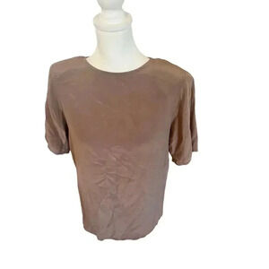 TESS short sleeveTAN  BLOUSE SHOULDER PADS 100 % SILK  SIZE MEDIUM